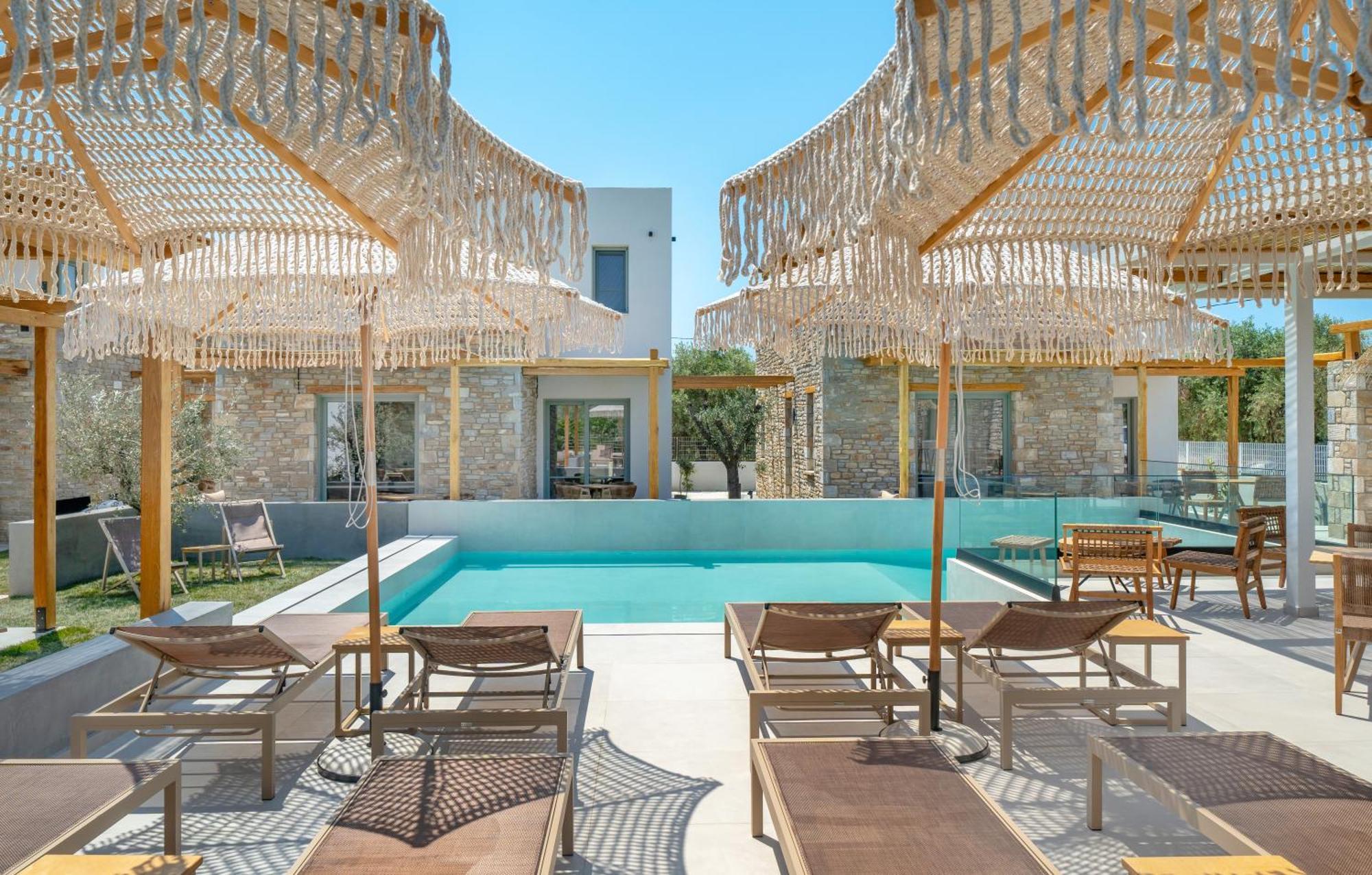 Azzure Luxury Suites Potos Exterior foto